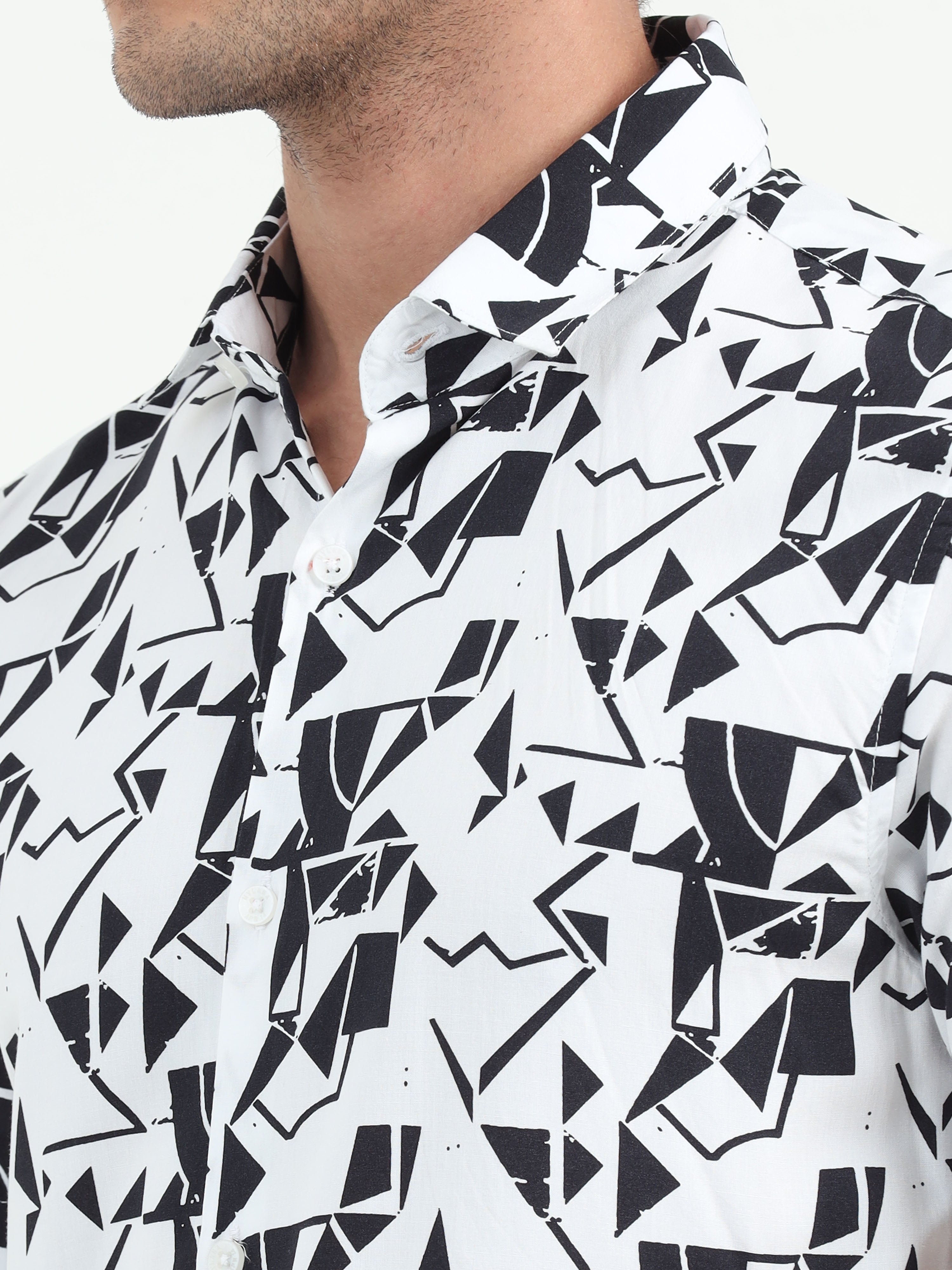 JAGURO WHITE-BLACK PRINTED HALF SLEEVE SHIRT