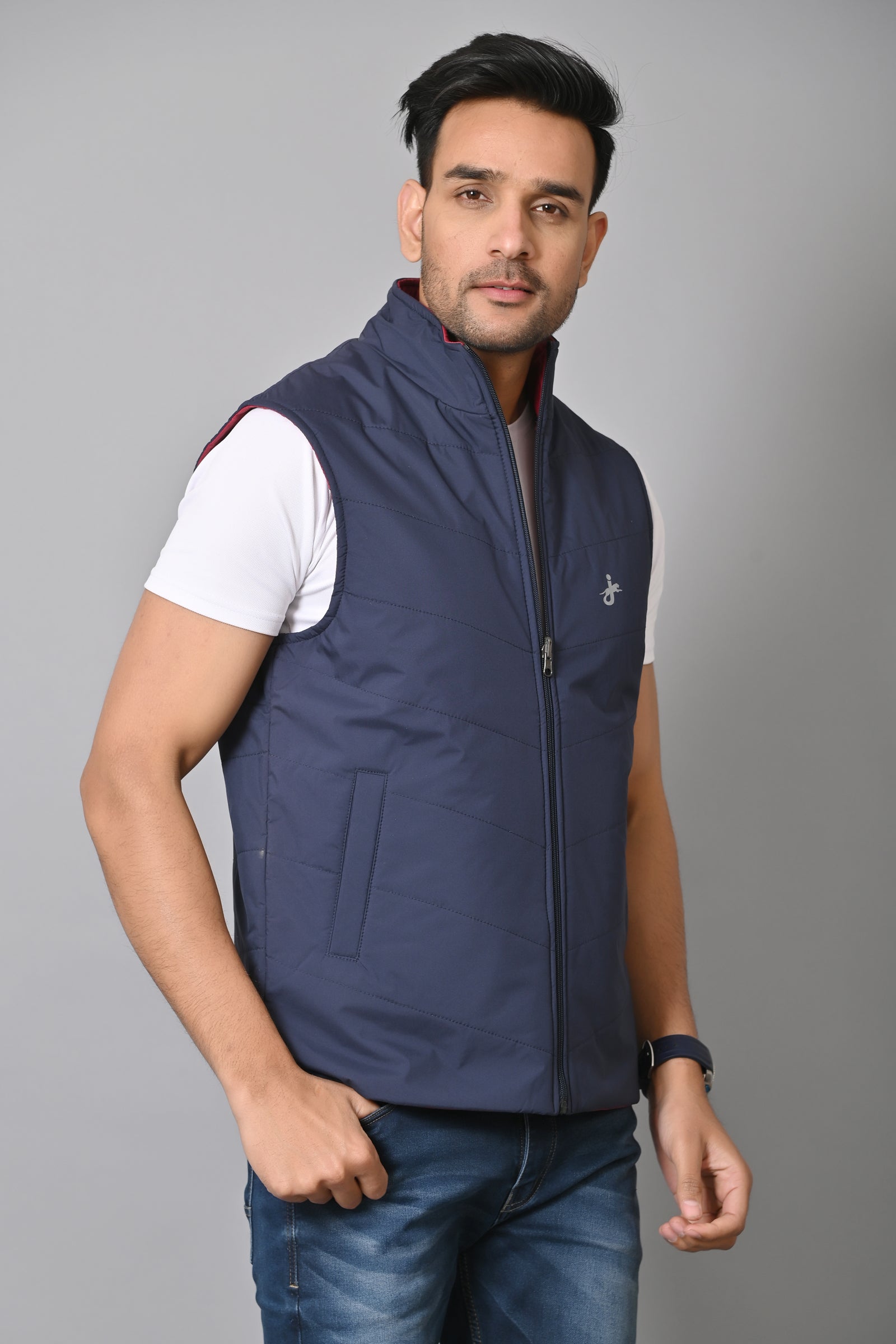 Jaguro Men's Sleeveless Reversible Jacket for winter