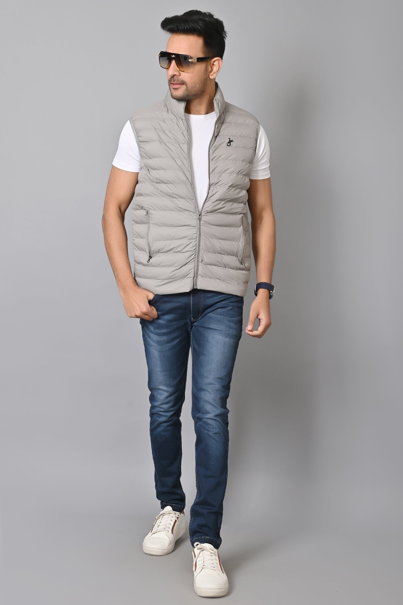 JAGURO FASHION: Men's Stylish Sleeveless Bomber Jacket For Winter