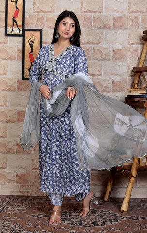 Elegant Flared Saganeri Block Print Kurta Set